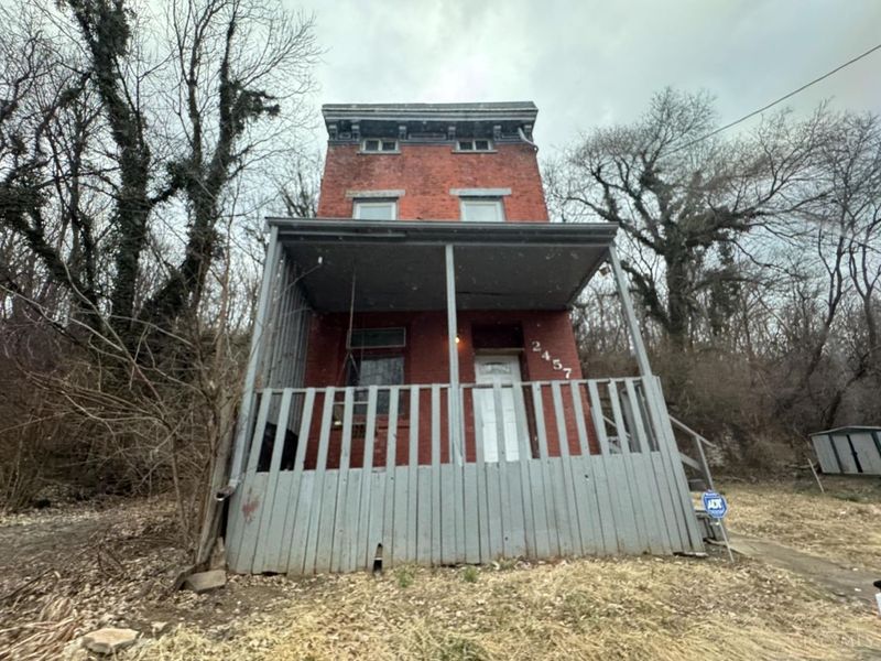 2457 Everglade Place, Cincinnati, OH 45214 Photo 2