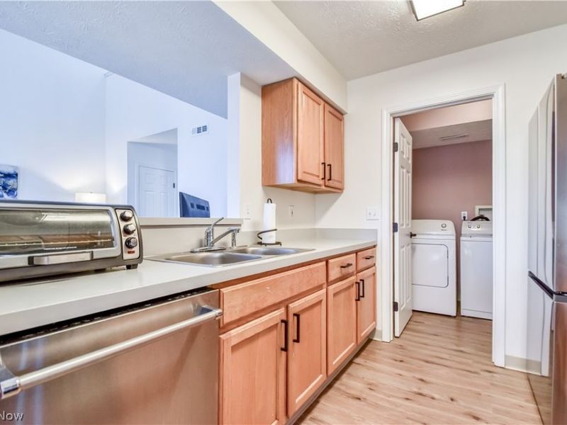 8712 Elmdale Trce, Macedonia, OH 44056 Photo 17