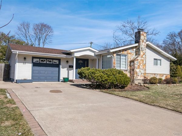 68 Lauren Avenue, Dix Hills, NY 11746