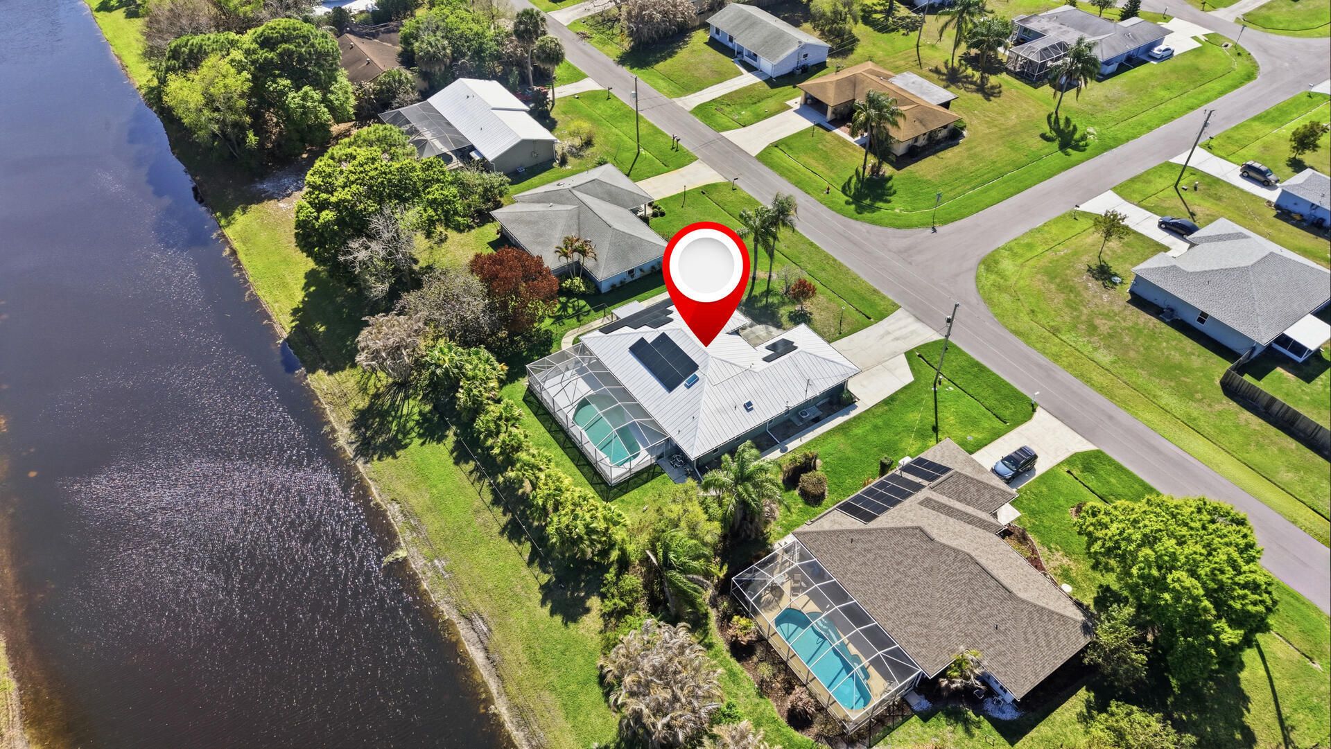 2537 SE Hallahan St, Port Saint Lucie, FL 34952 Photo