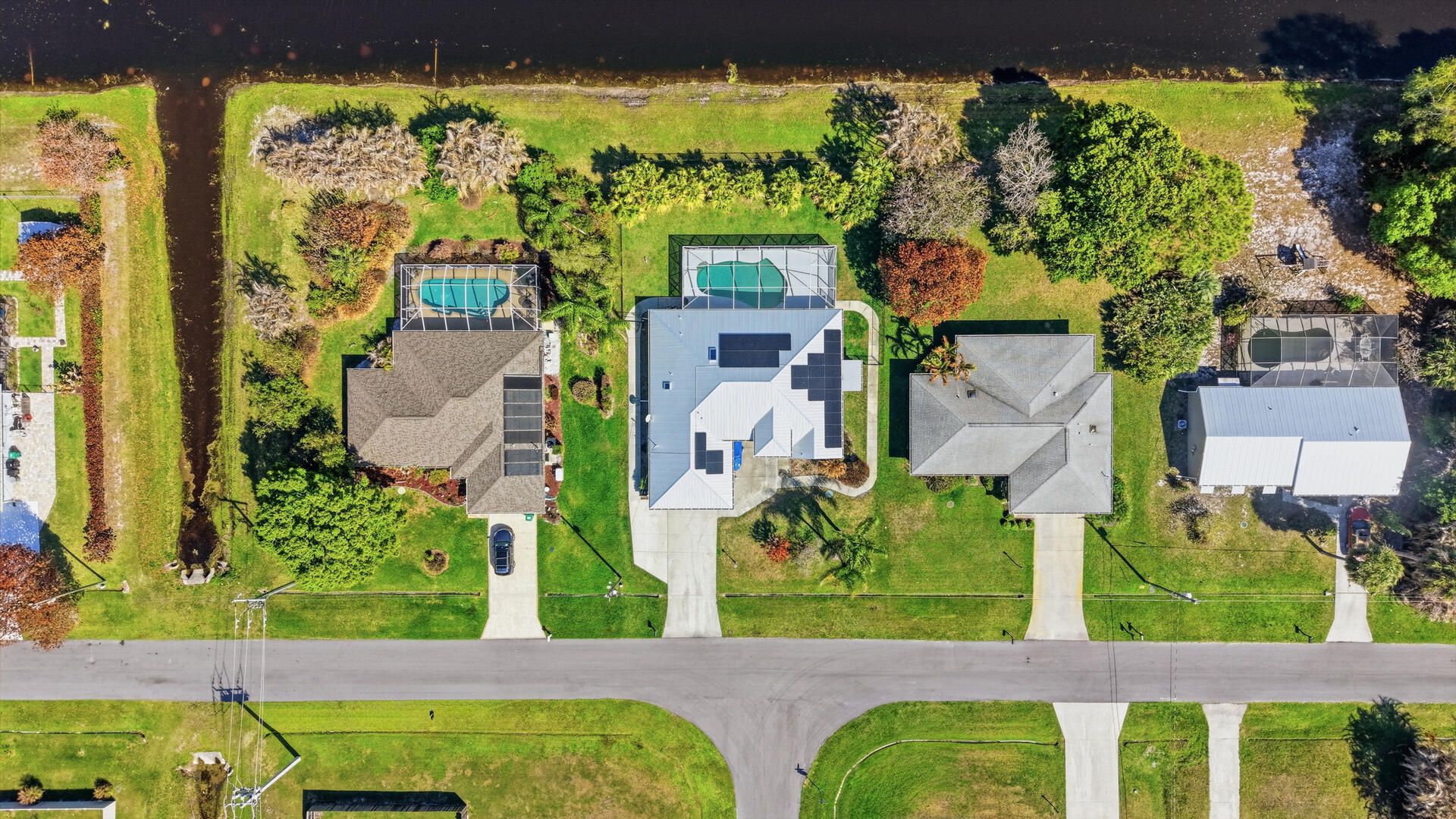 2537 SE Hallahan St, Port Saint Lucie, FL 34952 Photo