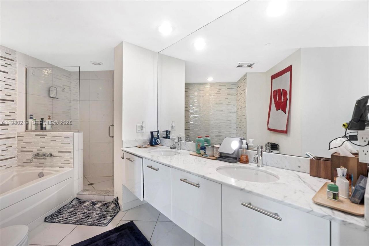 55 SE 6th St, Unit 3102, Miami, FL 33131 Photo