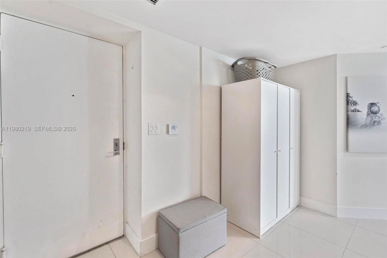 55 SE 6th St, Unit 3102, Miami, FL 33131 Photo