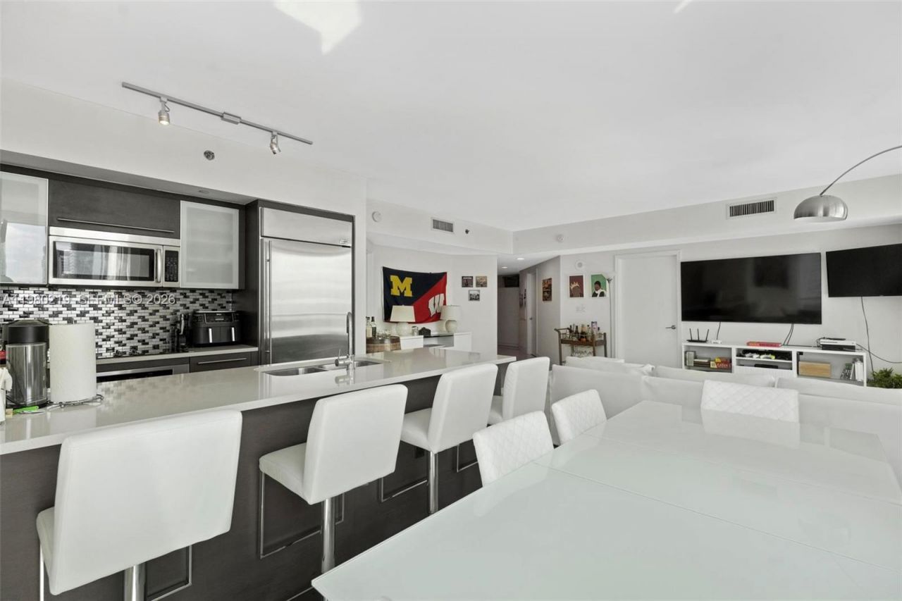 55 SE 6th St, Unit 3102, Miami, FL 33131 Photo