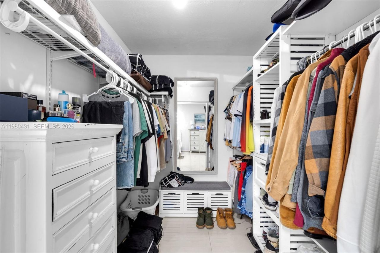 1210 N 71st Ave, Hollywood, FL 33024 Photo