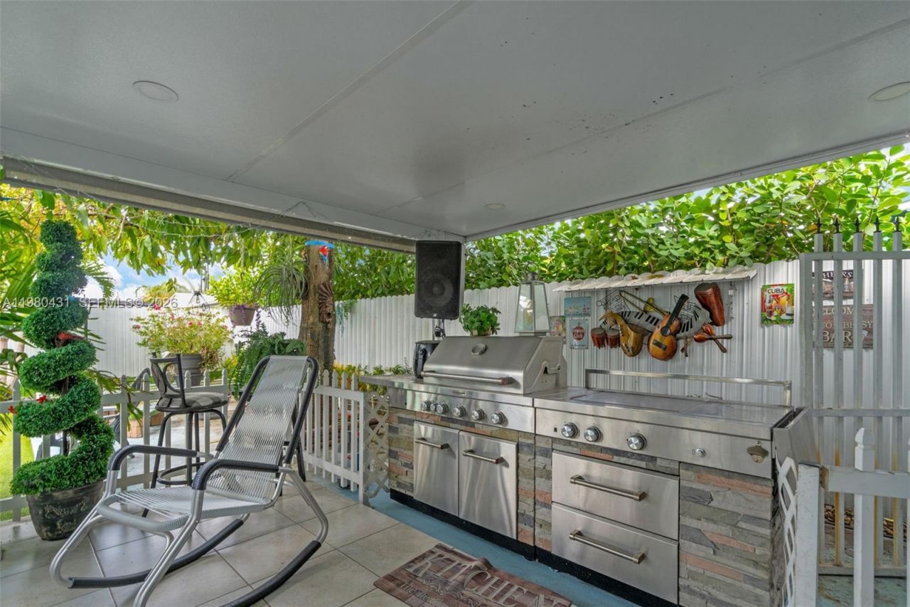 1210 N 71st Ave, Hollywood, FL 33024 Photo