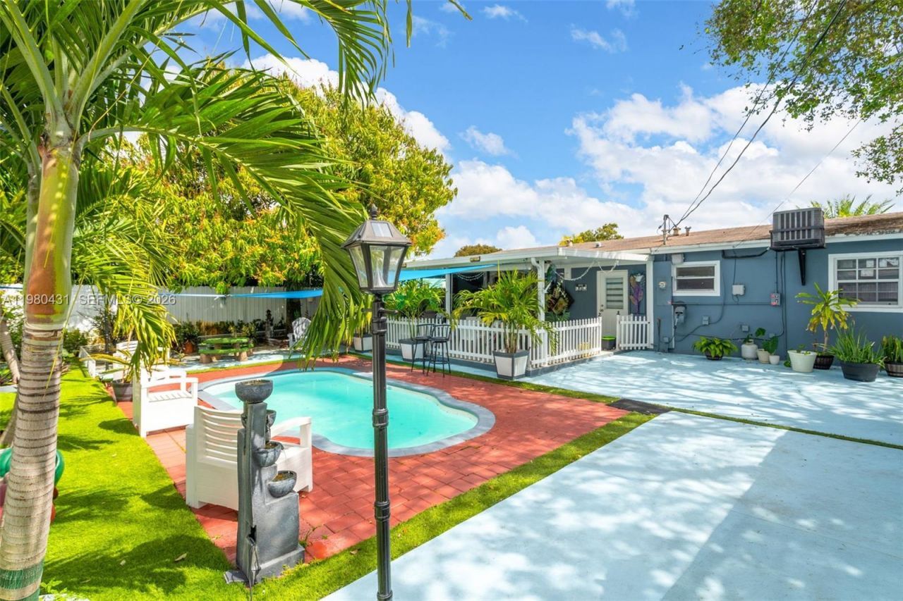 1210 N 71st Ave, Hollywood, FL 33024 Photo