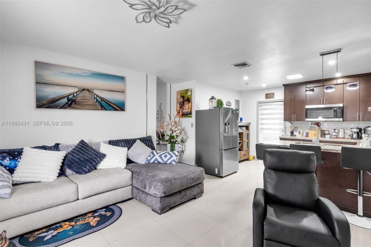 1210 N 71st Ave, Hollywood, FL 33024 Photo