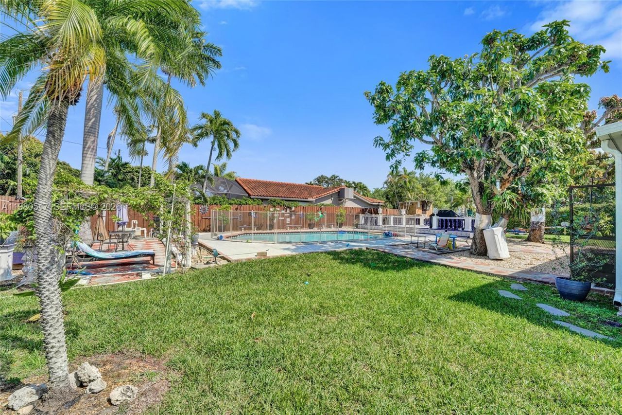 1015 S 14th Ave, Hollywood, FL 33020 Photo