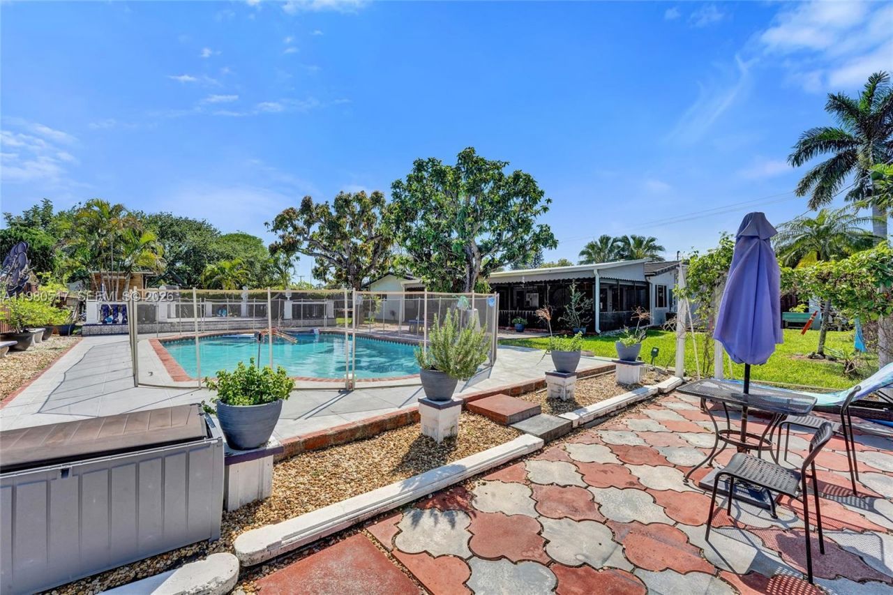 1015 S 14th Ave, Hollywood, FL 33020 Photo