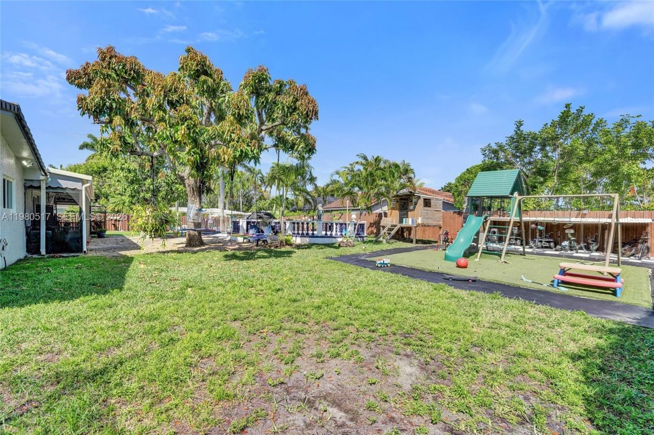 1015 S 14th Ave, Hollywood, FL 33020 Photo