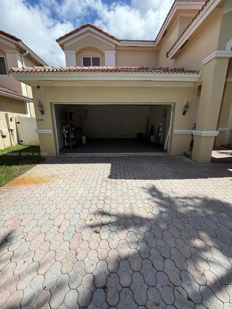 2313 SW 126th Ave, Miramar, FL 33027 Photo