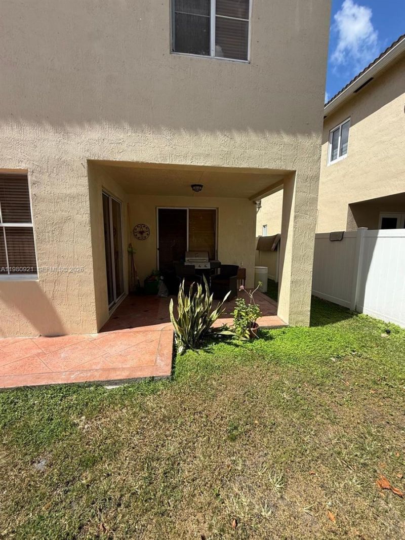 2313 SW 126th Ave, Miramar, FL 33027 Photo