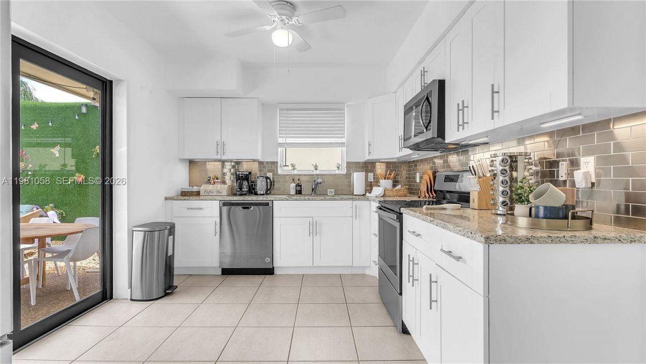 151 SE 9th Ct , Pompano Beach, FL 33060 Photo