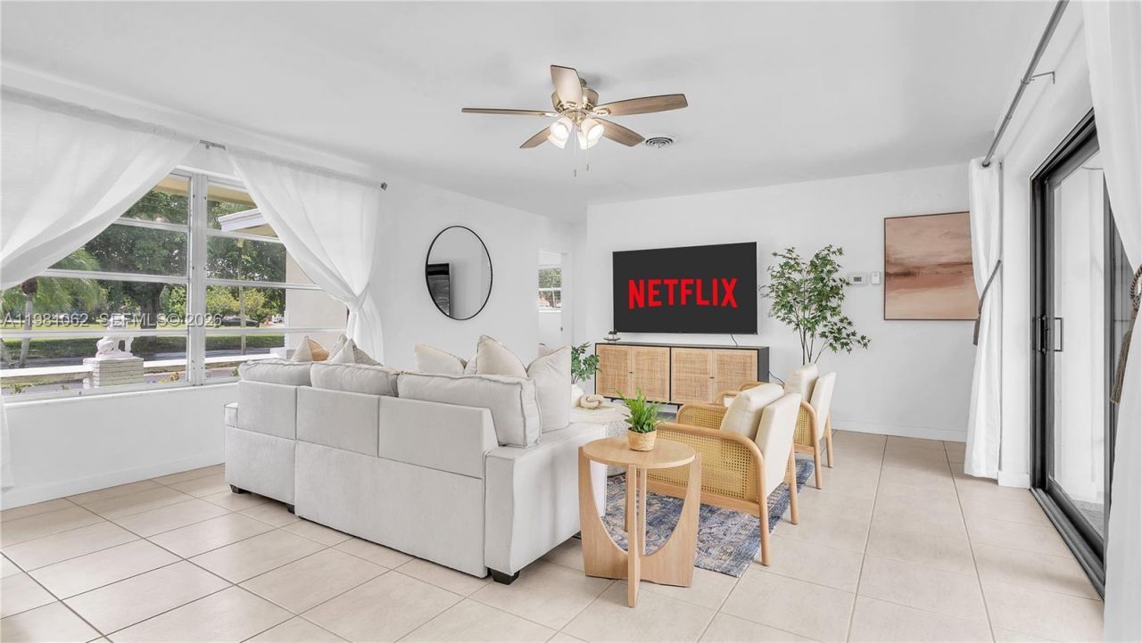 151 SE 9th Ct , Pompano Beach, FL 33060 Photo