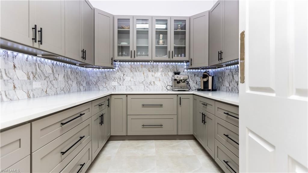 13323 Rosewood Ln, Naples, FL 34119 Photo