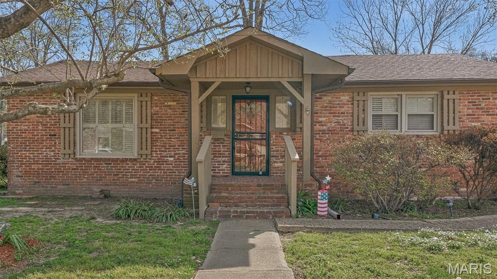 933 Beckwith Avenue, Caruthersville, MO 63830 Main Photo