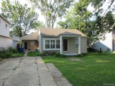 4059 Chenlot Lane, Waterford Twp, MI 48328