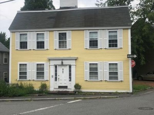 28 Darling St, Unit 3, Marblehead, MA 01945