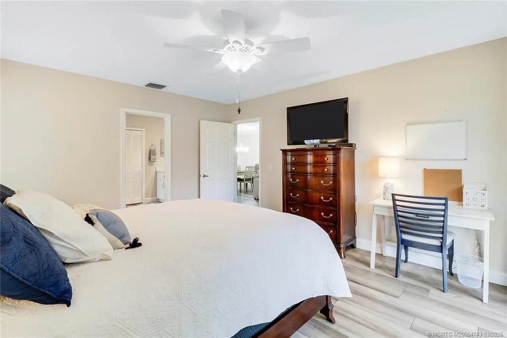 1600 SE Saint Lucie Boulevard, Unit 202, Stuart, FL 34996 Photo