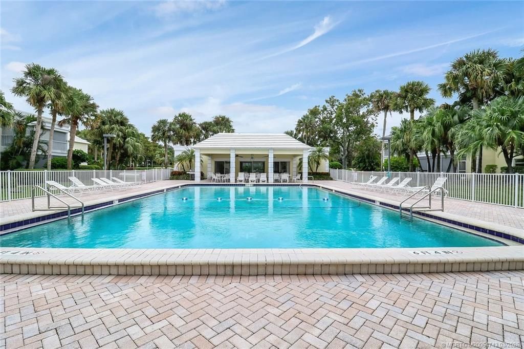 1600 SE Saint Lucie Boulevard, Unit 202, Stuart, FL 34996 Photo