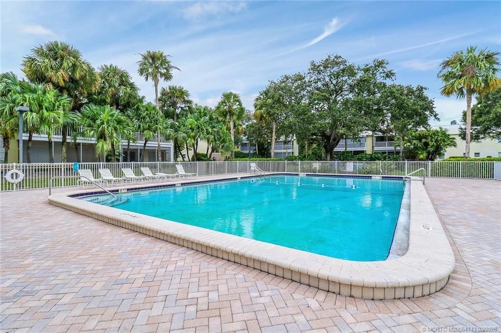 1600 SE Saint Lucie Boulevard, Unit 202, Stuart, FL 34996 Photo