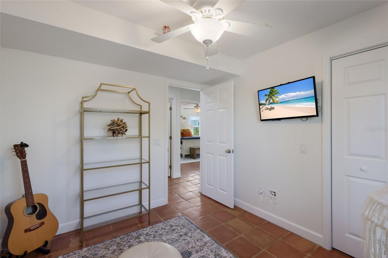 2412 Avenue B, Bradenton Beach, FL 34217 Photo