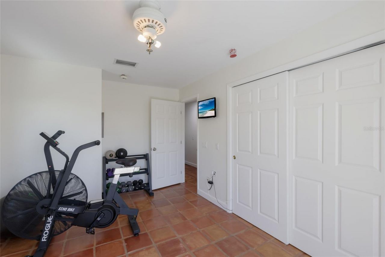 2412 Avenue B, Bradenton Beach, FL 34217 Photo