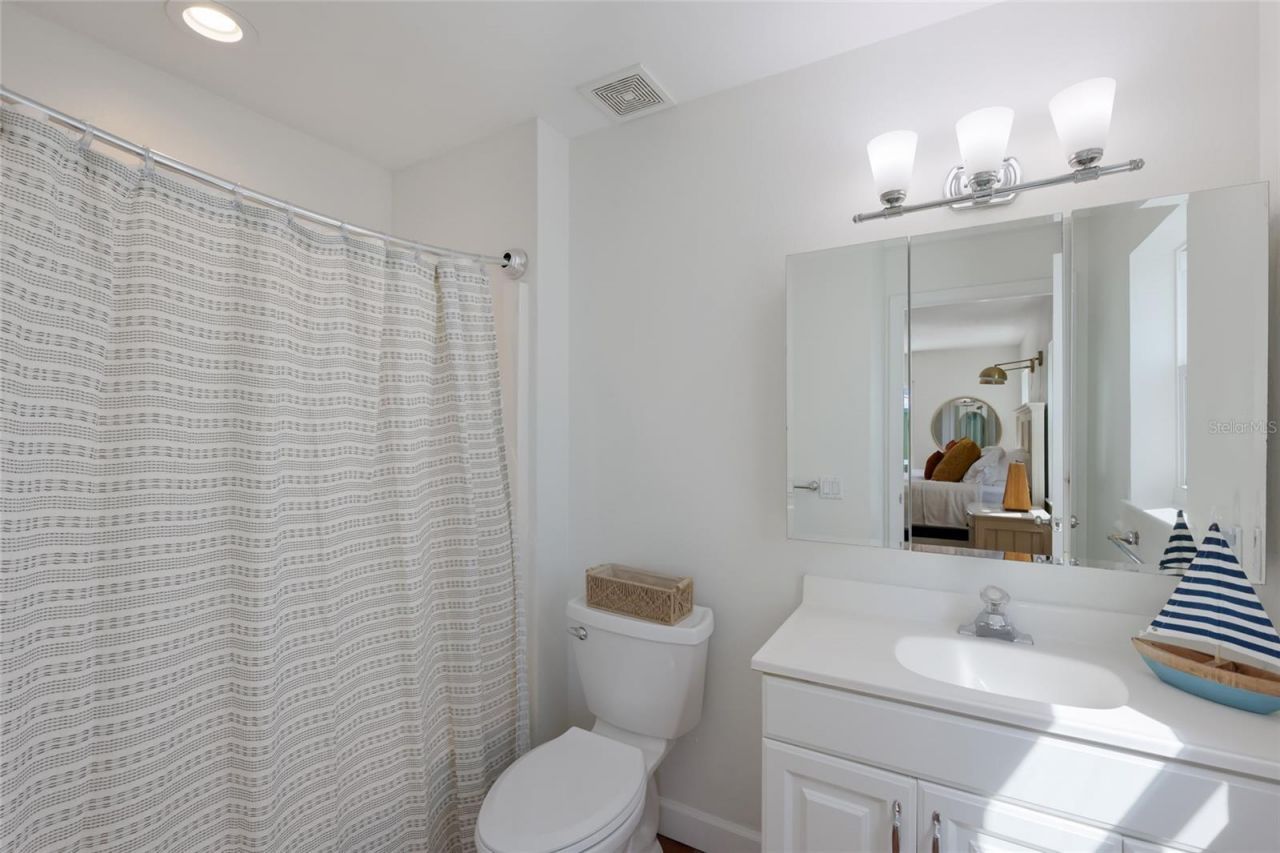 2412 Avenue B, Bradenton Beach, FL 34217 Photo