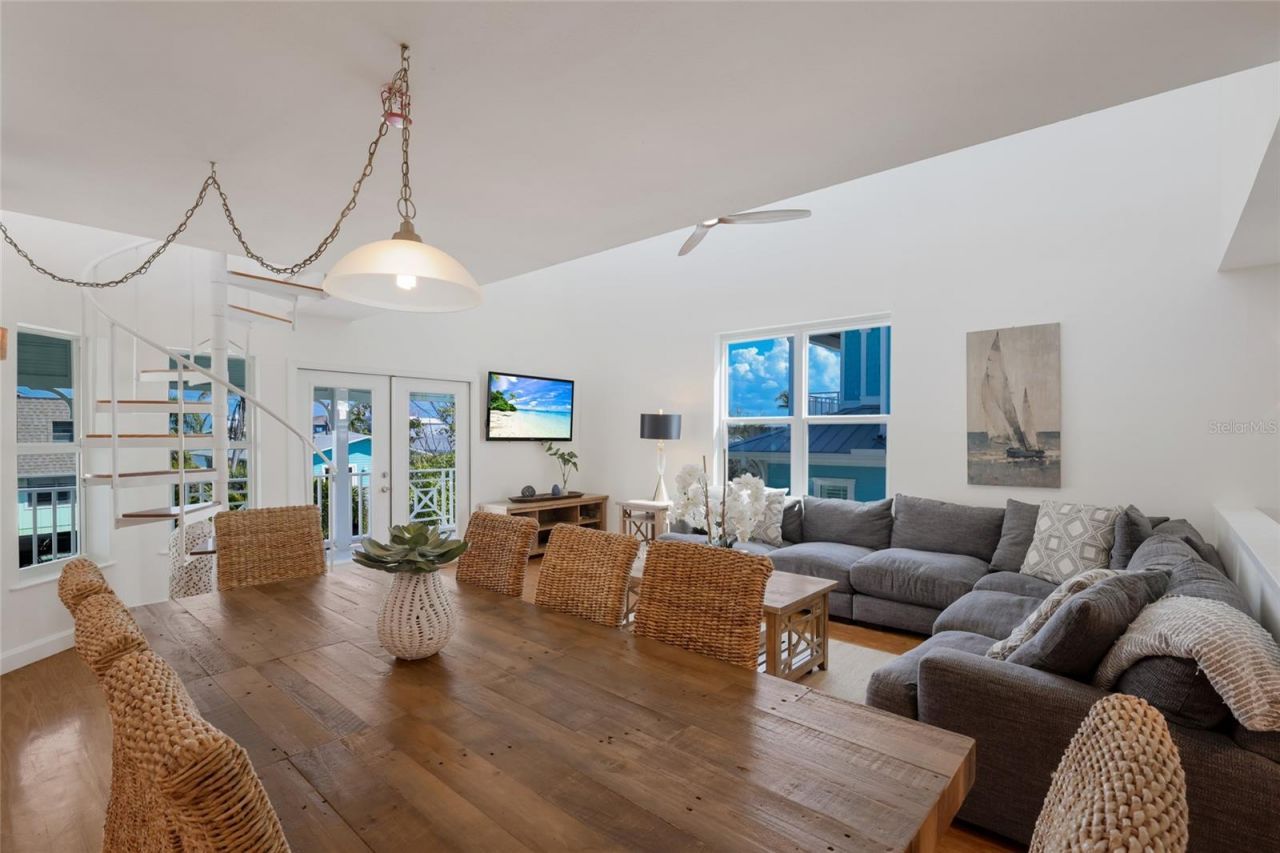 2412 Avenue B, Bradenton Beach, FL 34217 Photo