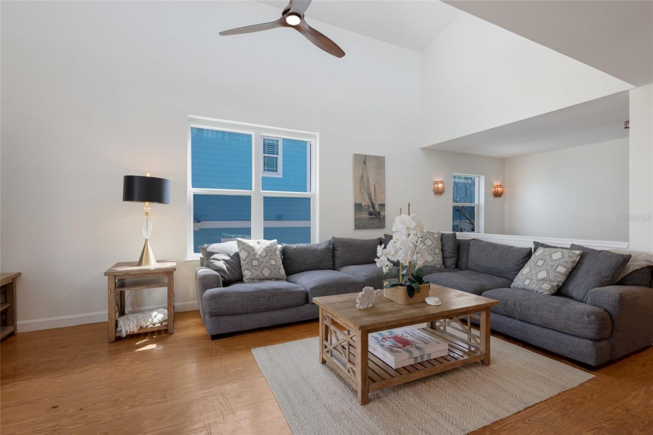 2412 Avenue B, Bradenton Beach, FL 34217 Photo