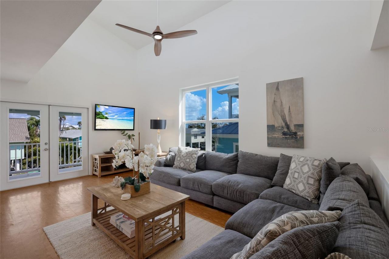 2412 Avenue B, Bradenton Beach, FL 34217 Photo