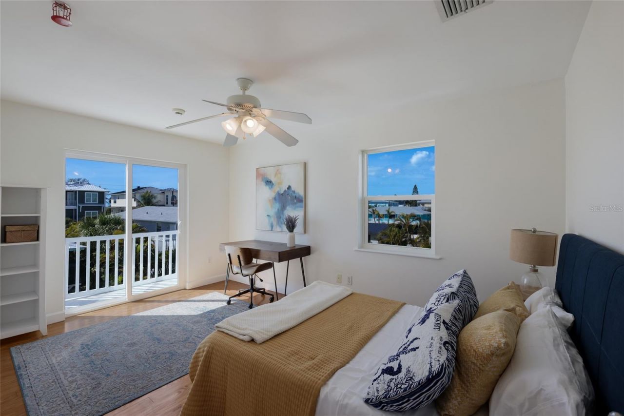 2412 Avenue B, Bradenton Beach, FL 34217 Photo