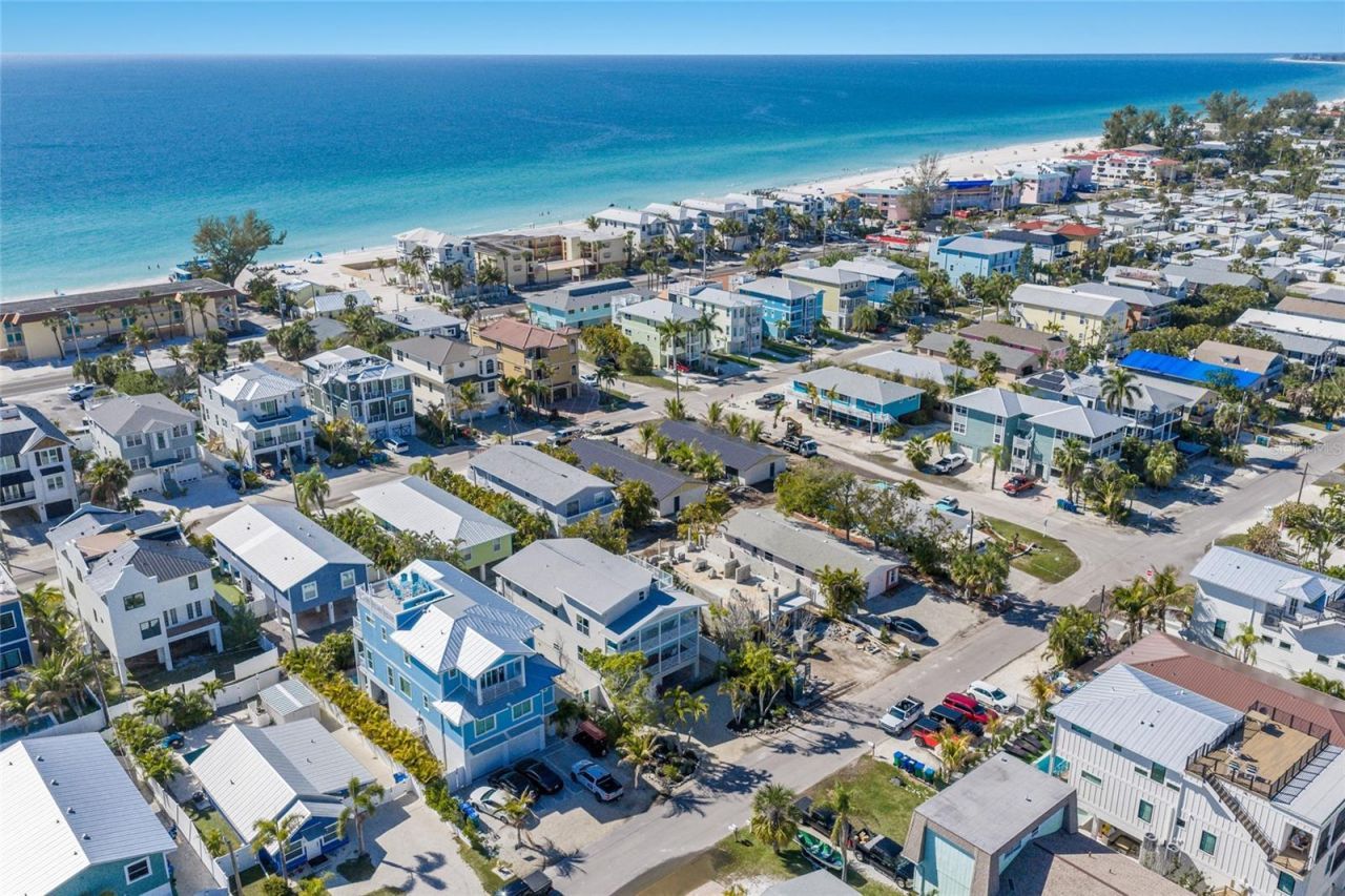 2412 Avenue B, Bradenton Beach, FL 34217 Photo