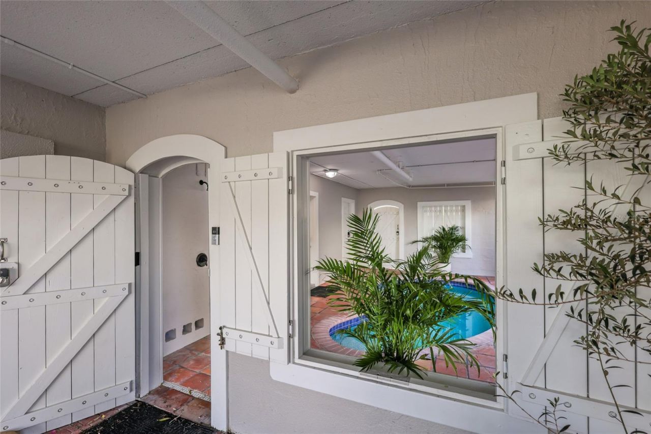 2412 Avenue B, Bradenton Beach, FL 34217 Photo