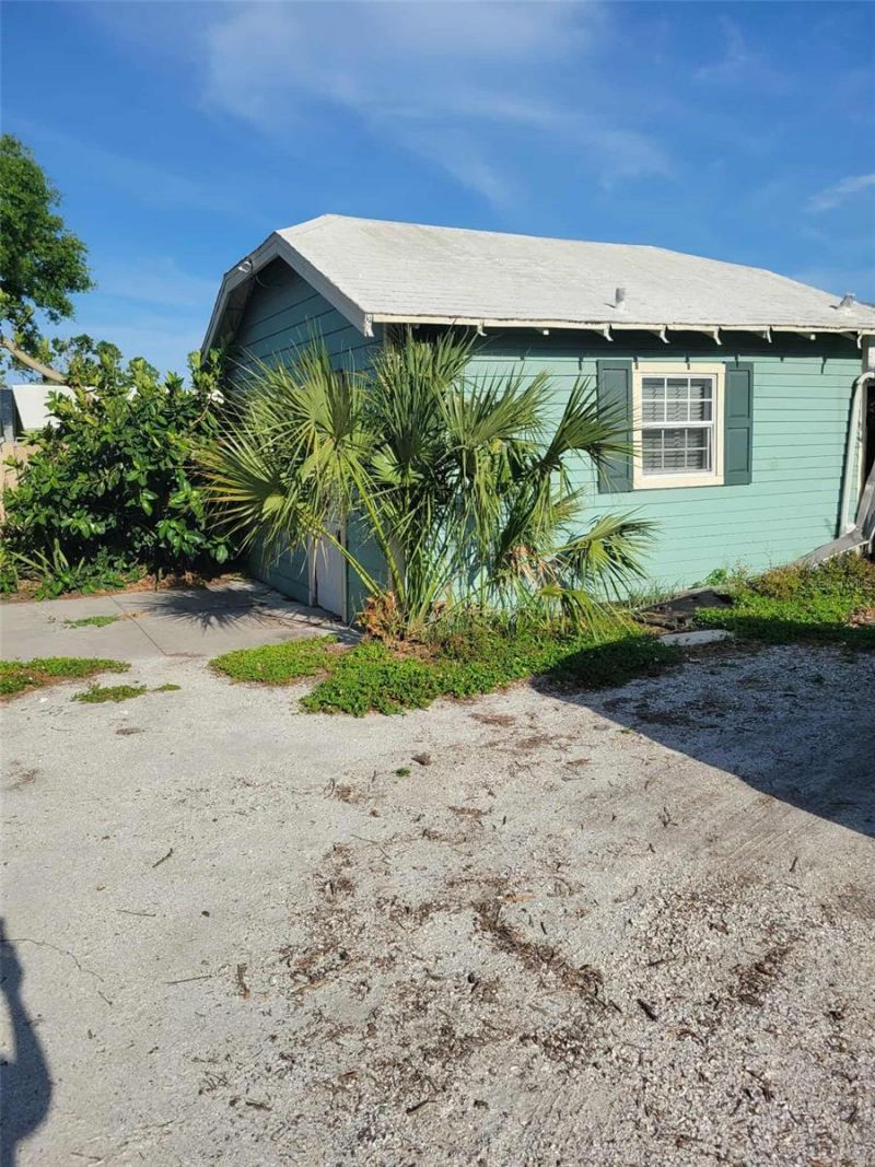 1759 Fruitville Road , Unit Garage, Sarasota, FL 34236 Photo