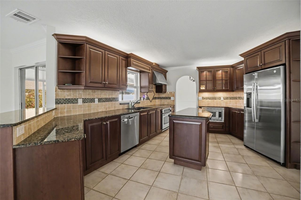 7918 Cypress Lake Drive, Sarasota, FL 34243 Photo