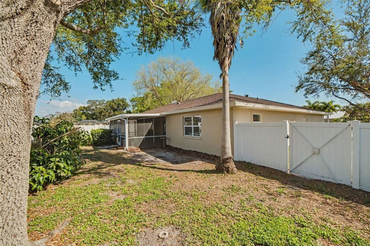 7918 Cypress Lake Drive, Sarasota, FL 34243 Photo