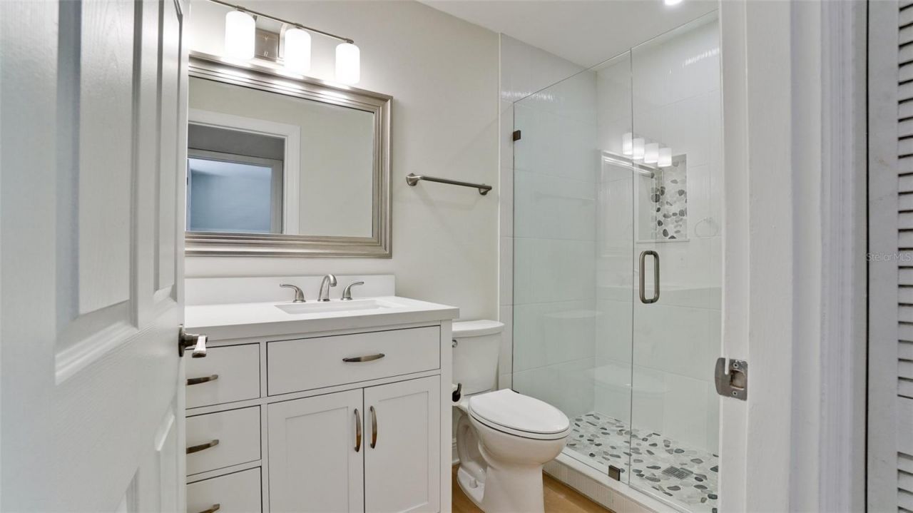 542 542 Lakeside Drive, Unit 542, Bradenton, FL 34210 Photo