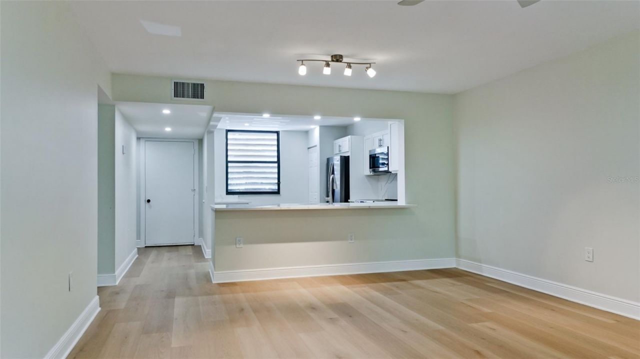 542 542 Lakeside Drive, Unit 542, Bradenton, FL 34210 Photo