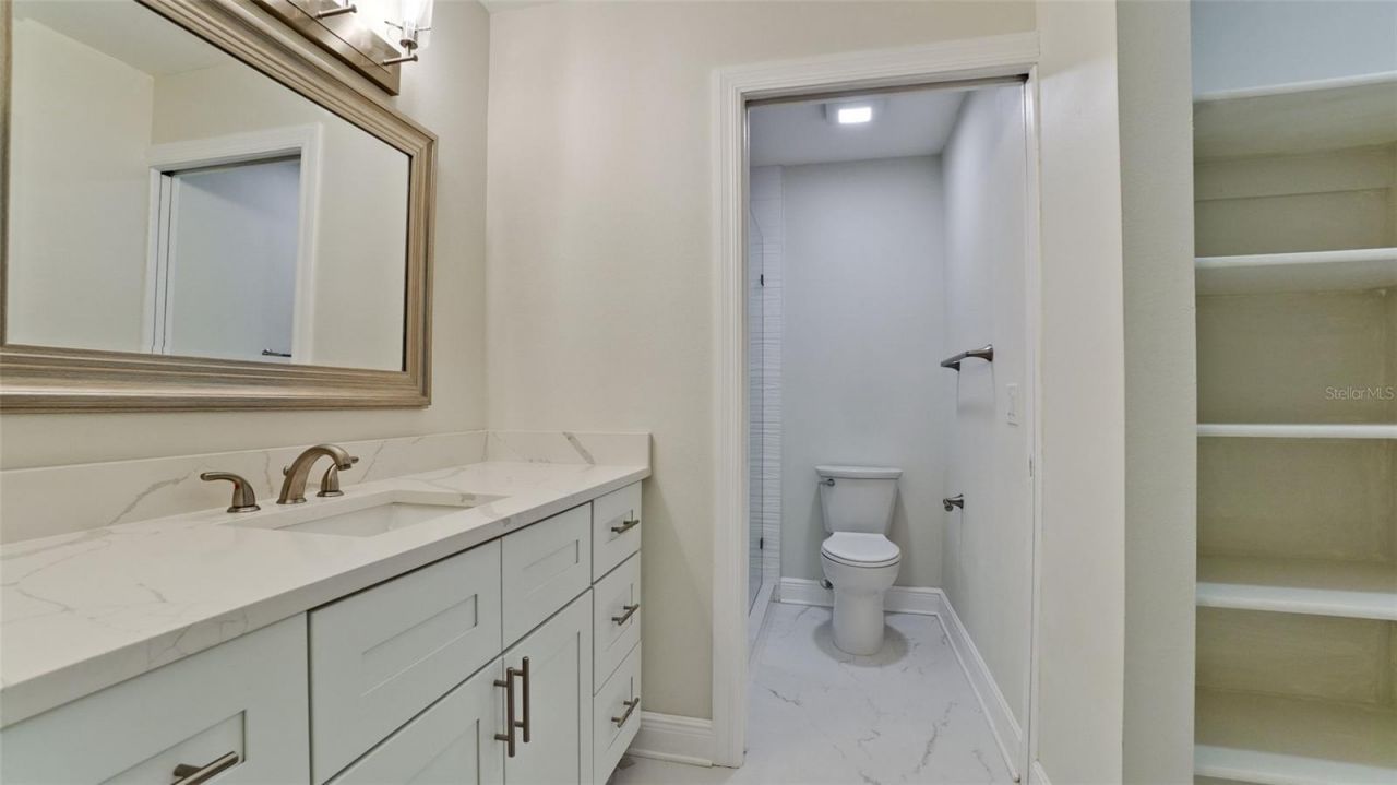 542 542 Lakeside Drive, Unit 542, Bradenton, FL 34210 Photo