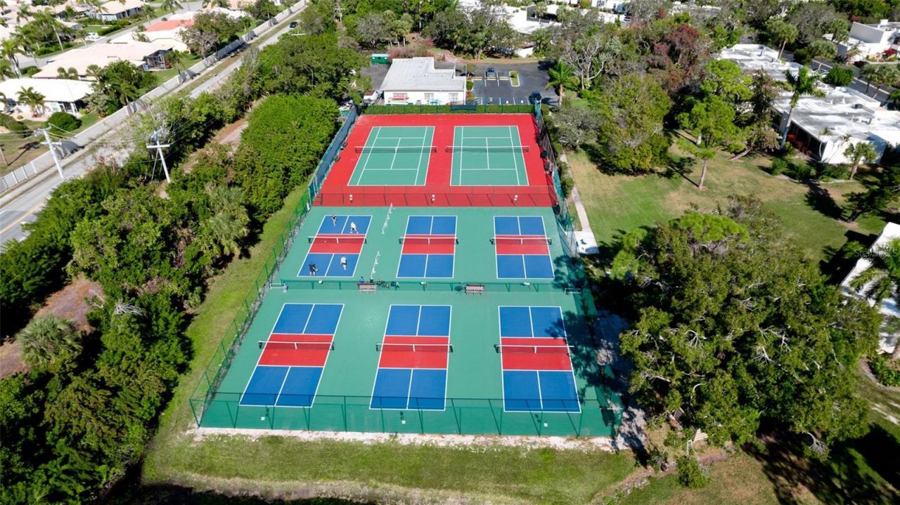 542 542 Lakeside Drive, Unit 542, Bradenton, FL 34210 Photo