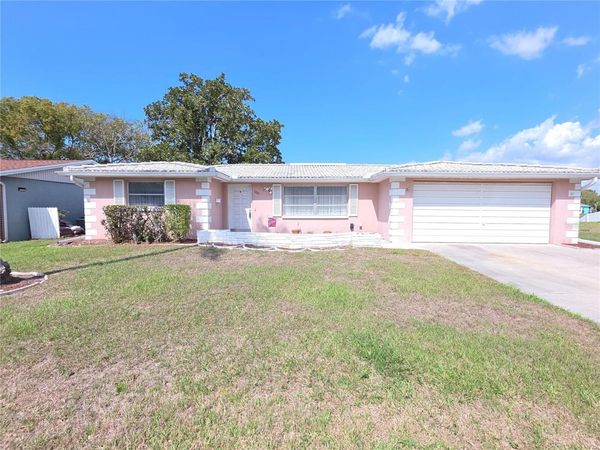 7207 ASHWOOD DRIVE , PORT RICHEY, FL 34668