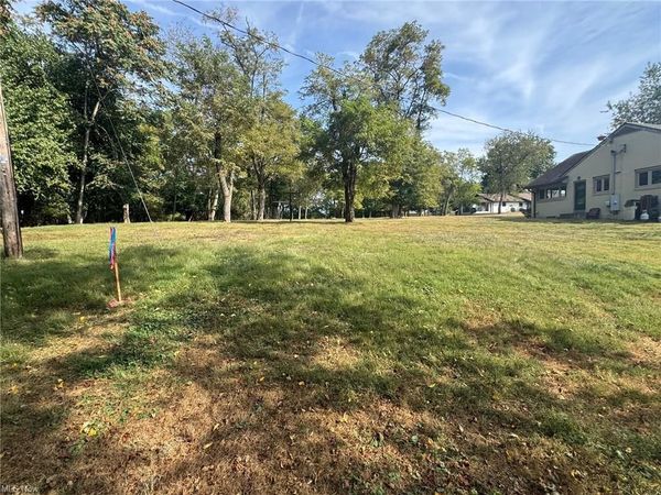 0 W Ray- Lot B Drive , Zanesville, OH 43701