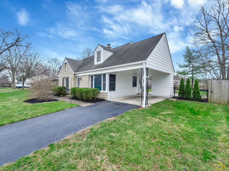 2375 Swansea Road, Columbus, OH 43221 Photo 3