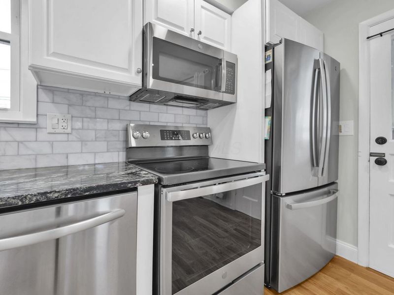 2375 Swansea Road, Columbus, OH 43221 Photo 9