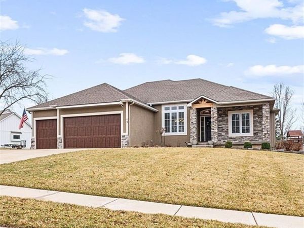 13 Timber Creek Circle, Platte City, MO 64079