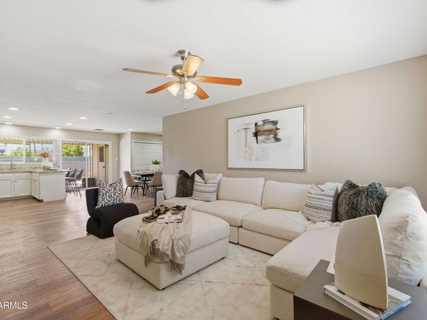 1527 W ALAMO Drive, Chandler, AZ 85224