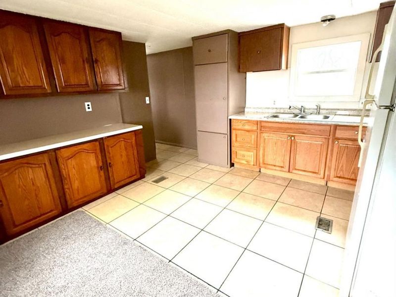 13601 Reid Road, Paint Twp, OH 43160 Photo 11