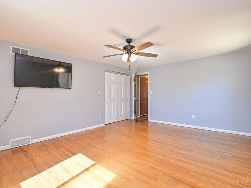 3866 Springoak Drive, Green Township, OH 45248 Photo 11